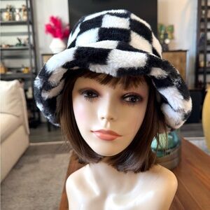 Claire's Black and White Checkered Bucket Hat